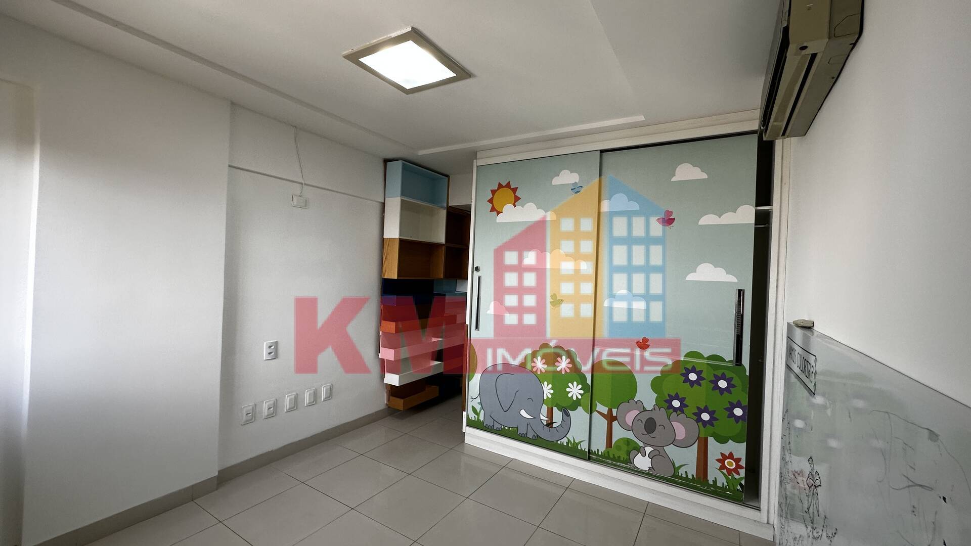 Apartamento à venda com 3 quartos, 200m² - Foto 19