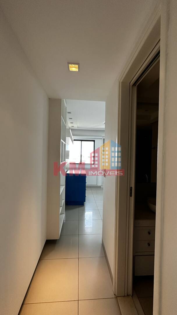 Apartamento à venda com 3 quartos, 200m² - Foto 12