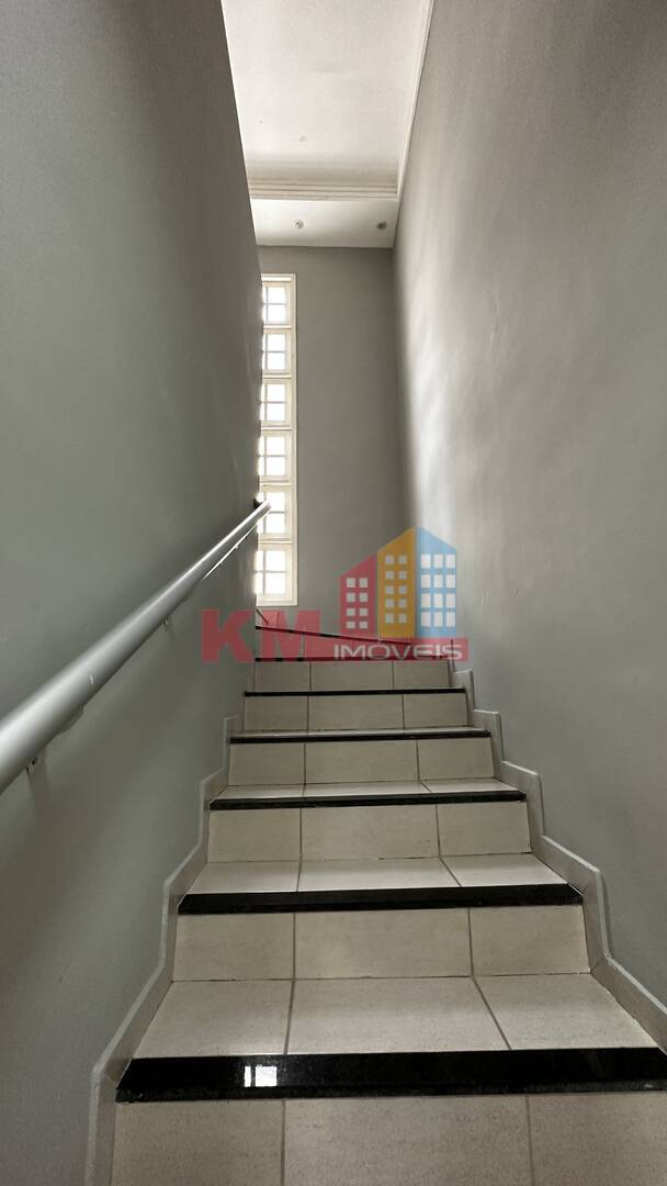 Casa à venda com 4 quartos, 999m² - Foto 13