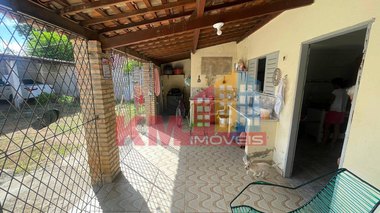 Casa à venda com 4 quartos, 250m² - Foto 8