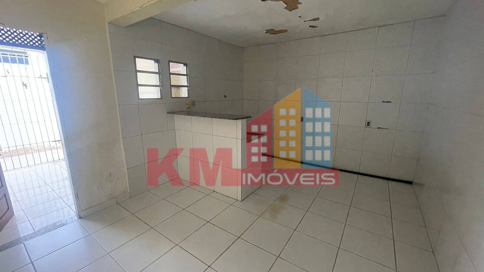 Casa à venda e aluguel com 3 quartos, 100m² - Foto 3