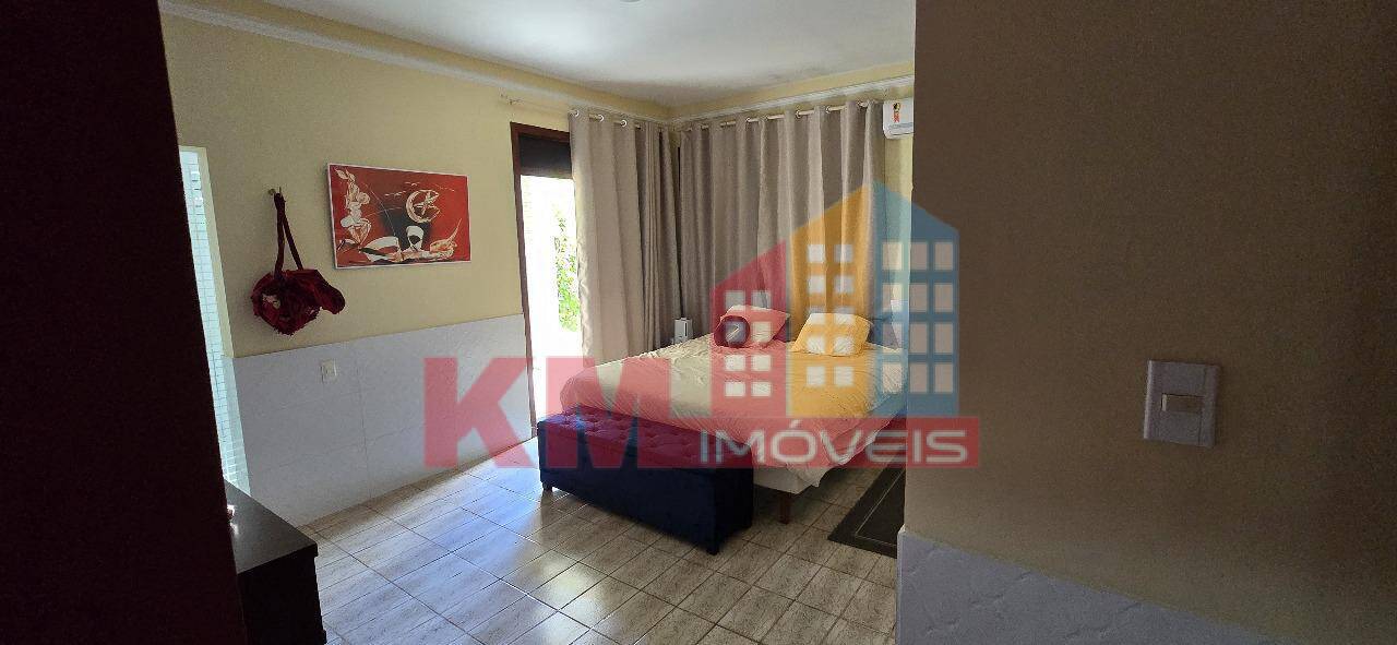 Casa à venda com 4 quartos, 250m² - Foto 13