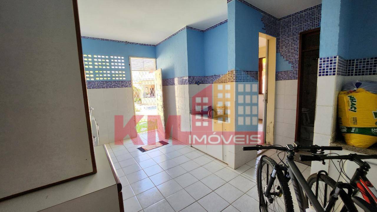 Casa à venda com 4 quartos, 250m² - Foto 26