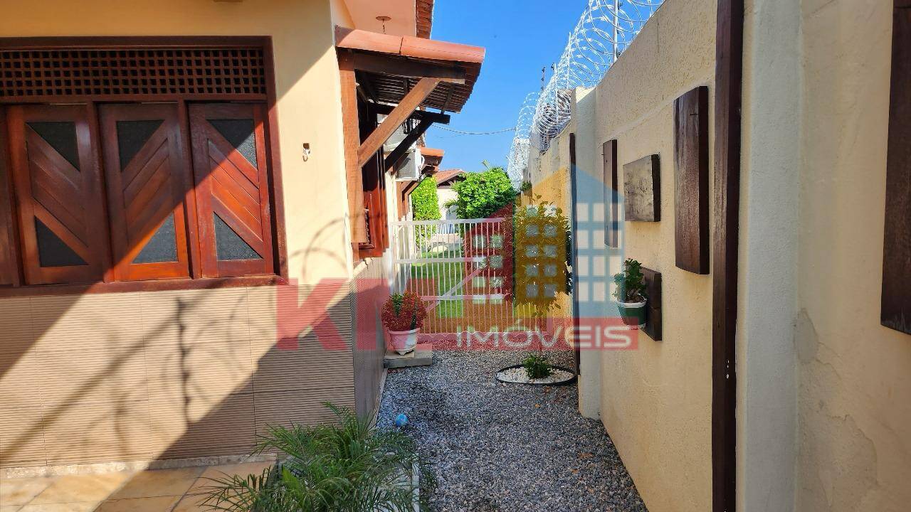 Casa à venda com 4 quartos, 250m² - Foto 40