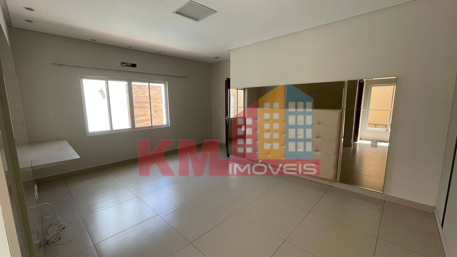 Casa à venda com 3 quartos, 234m² - Foto 5