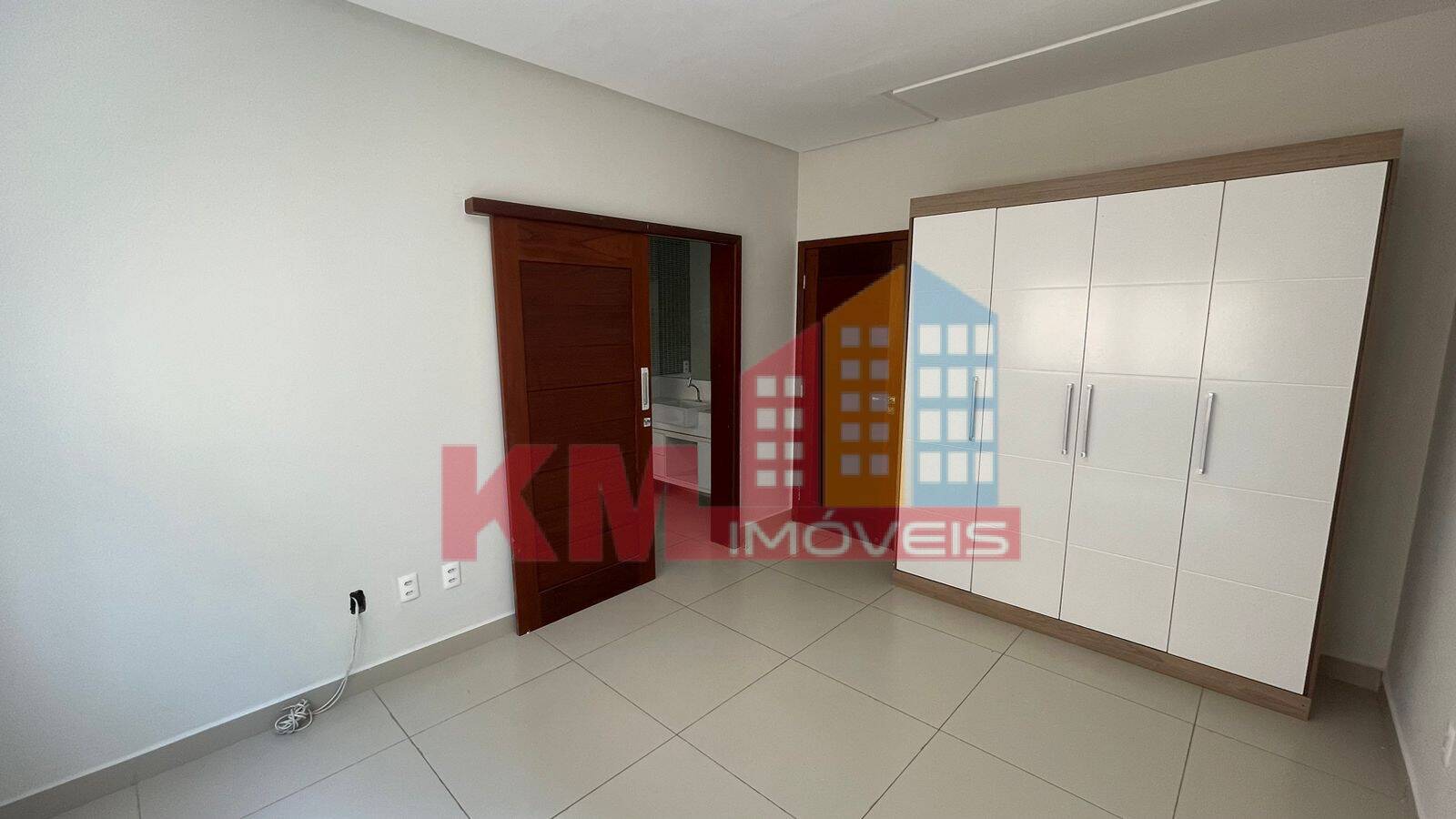 Casa à venda com 3 quartos, 234m² - Foto 11