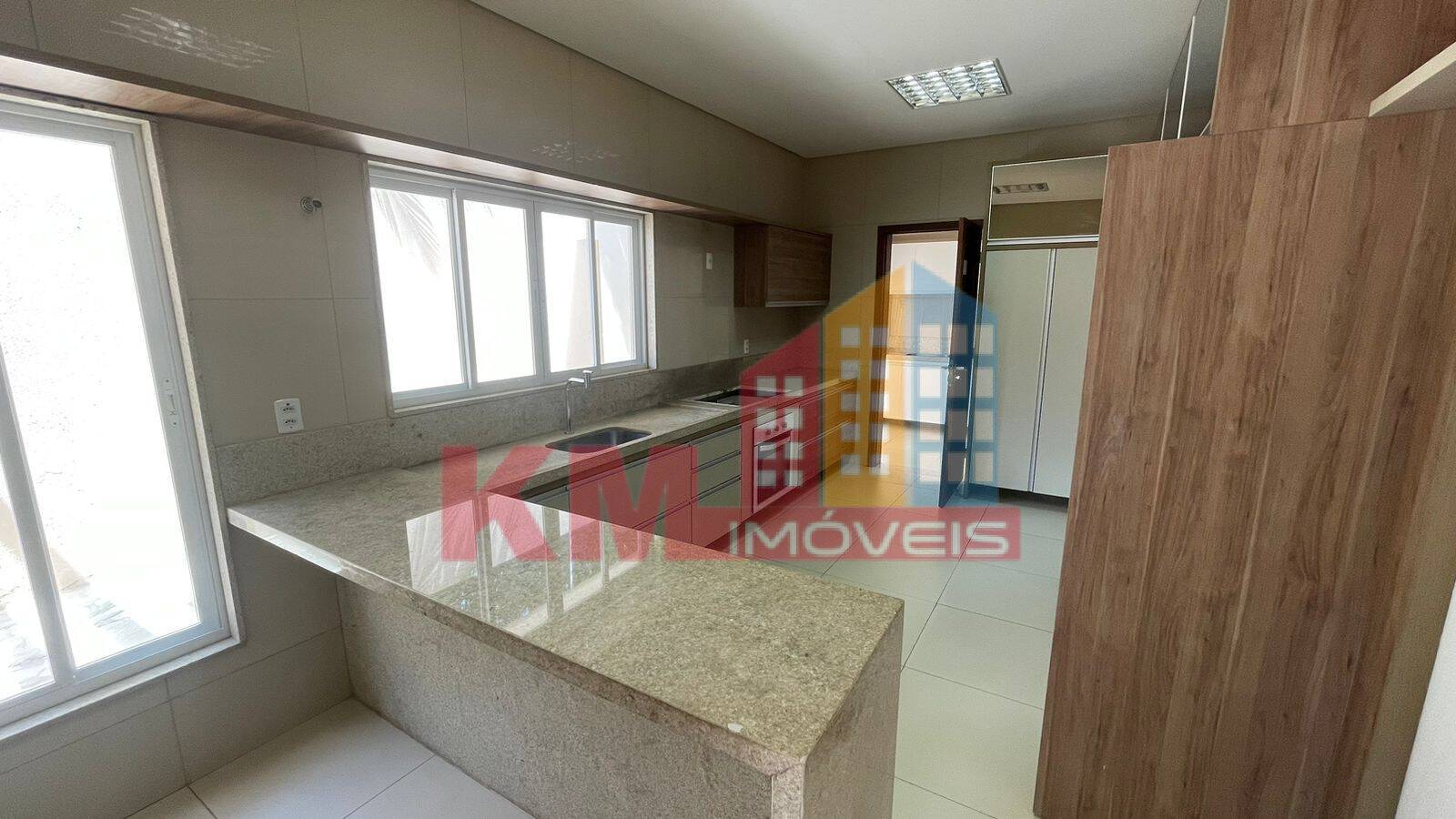 Casa à venda com 3 quartos, 234m² - Foto 14