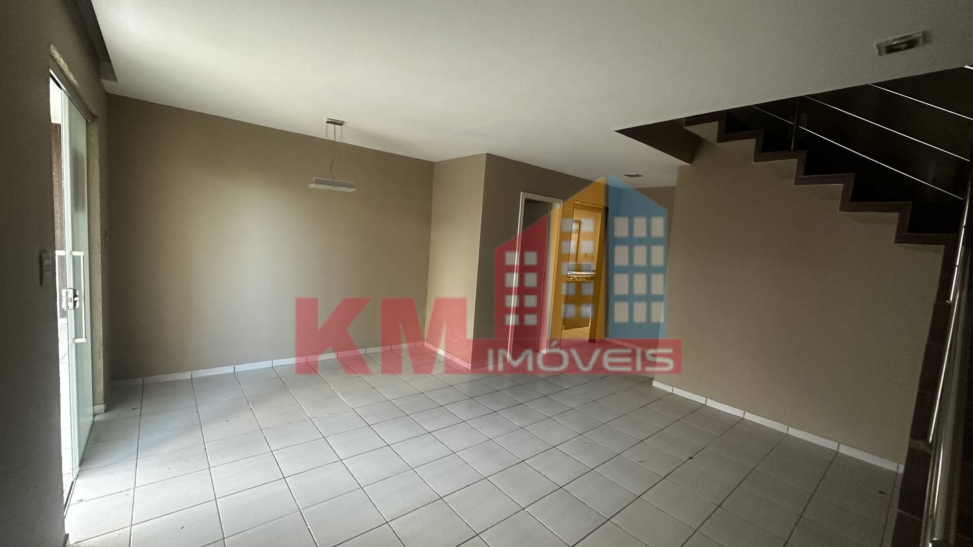 Casa à venda com 4 quartos, 180m² - Foto 4