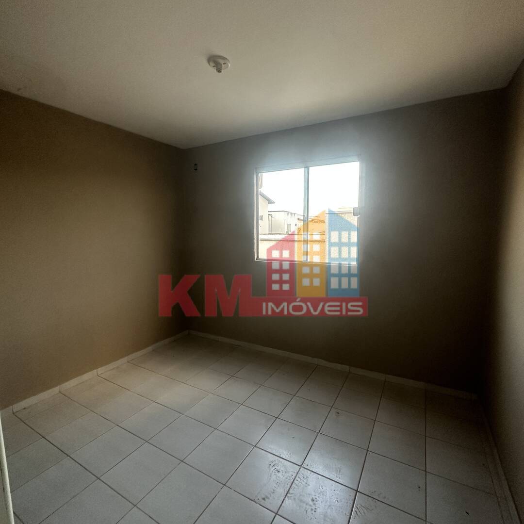 Casa à venda com 4 quartos, 180m² - Foto 14