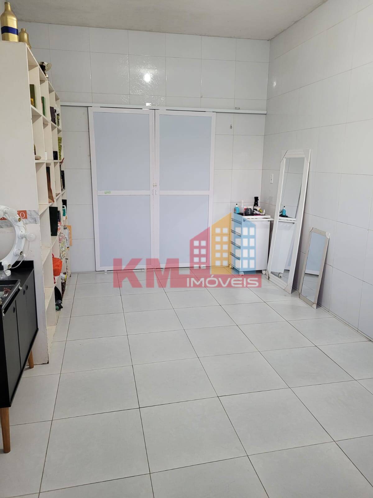 Casa à venda com 3 quartos, 180m² - Foto 2