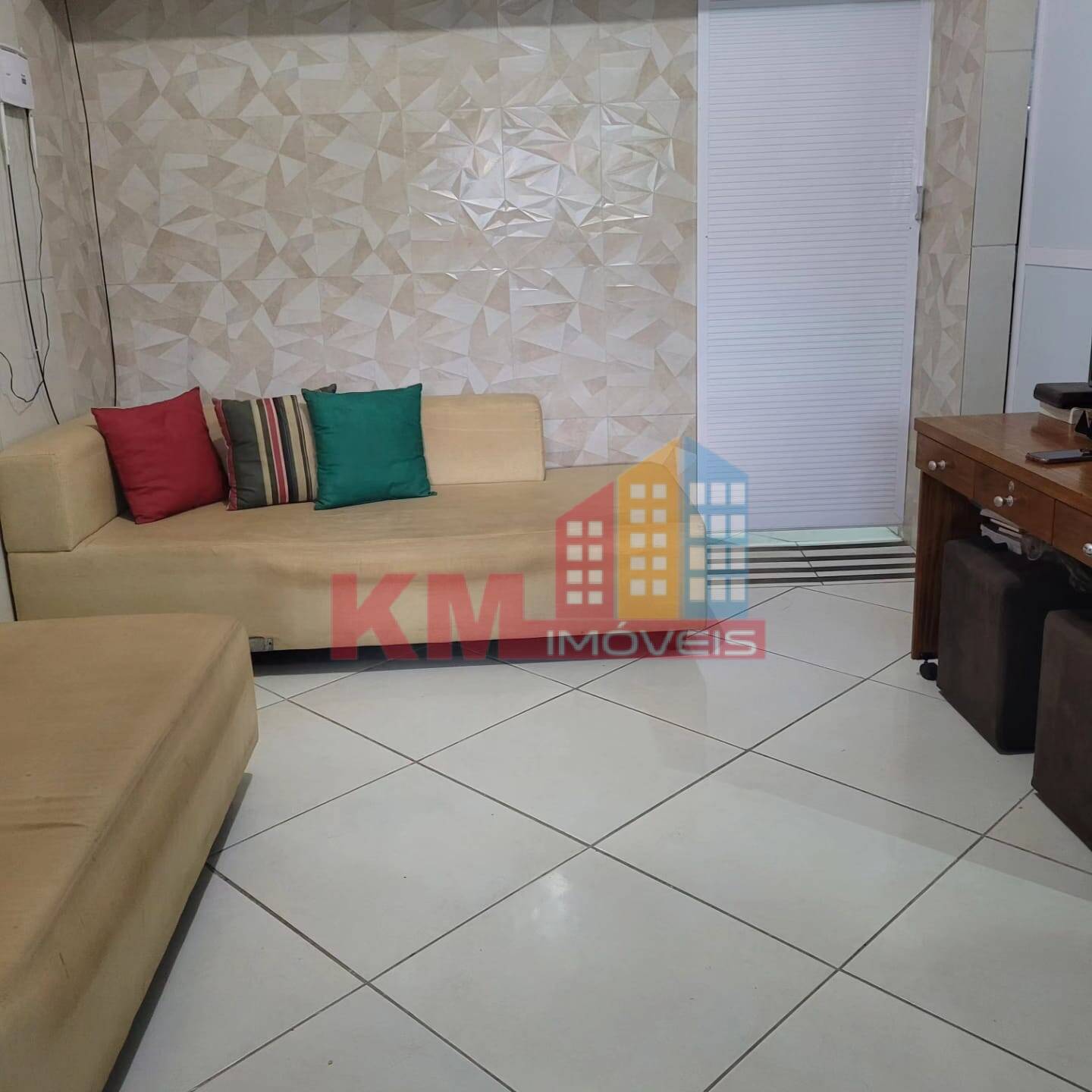 Casa à venda com 3 quartos, 180m² - Foto 4