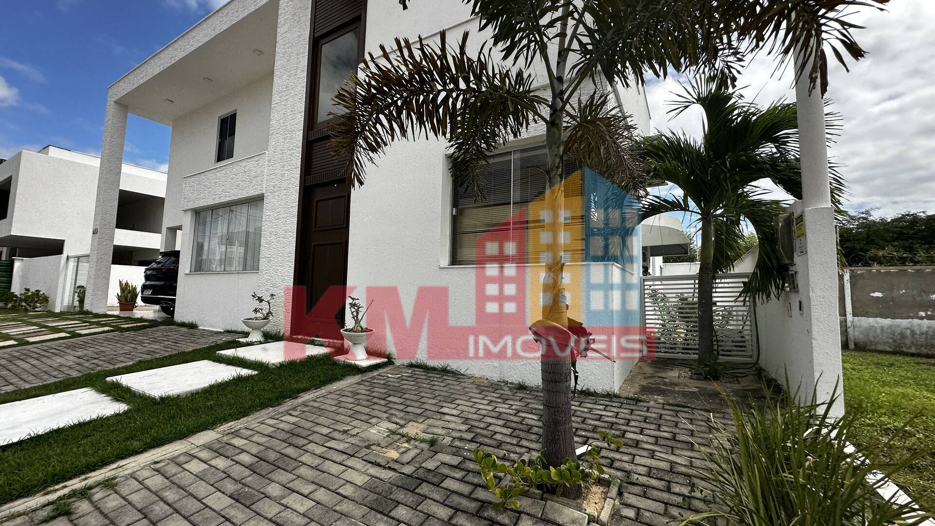 Casa de Condomínio à venda com 3 quartos, 280m² - Foto 2