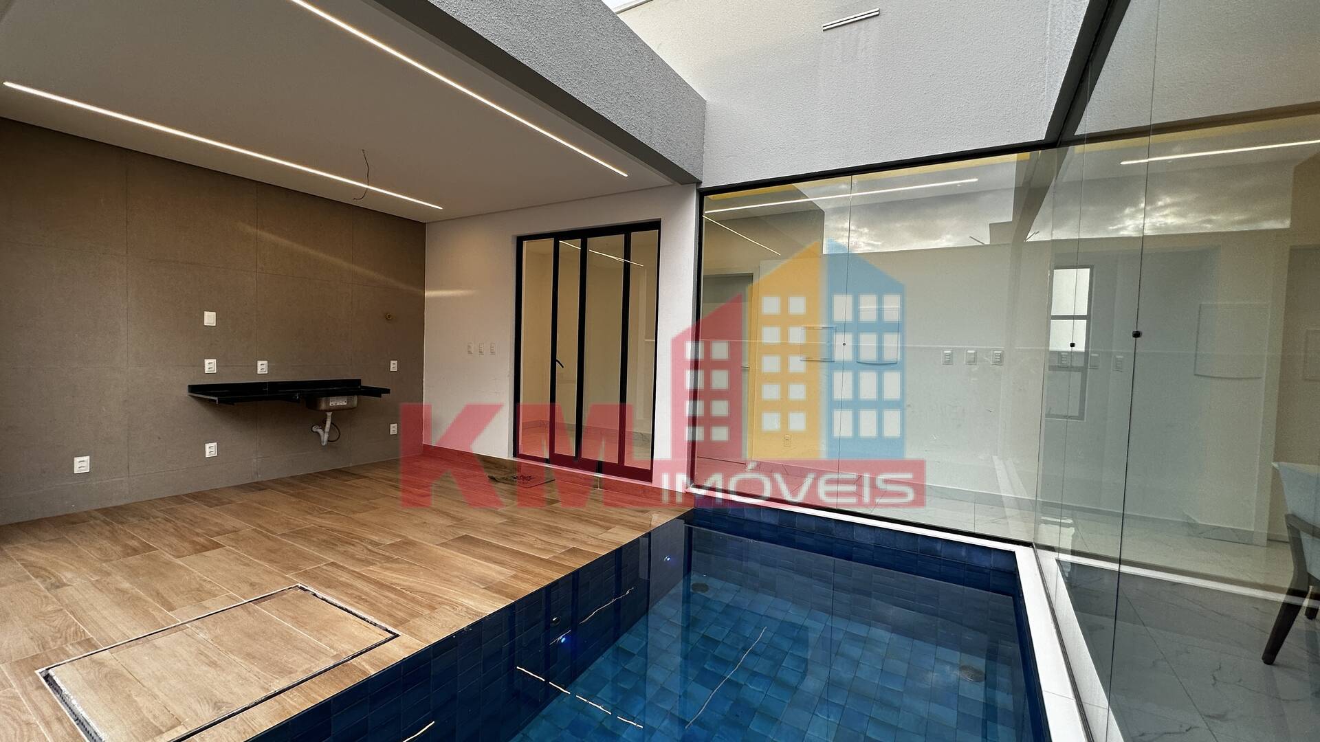 Casa de Condomínio à venda com 4 quartos, 227m² - Foto 14