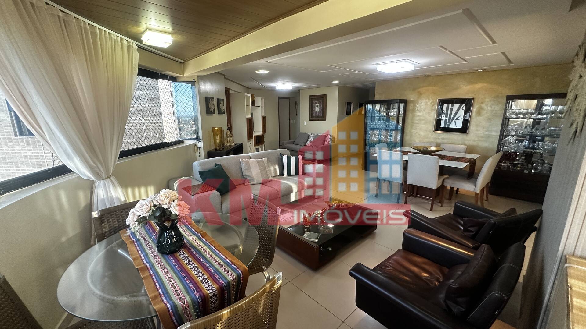 Apartamento à venda com 3 quartos, 172m² - Foto 4