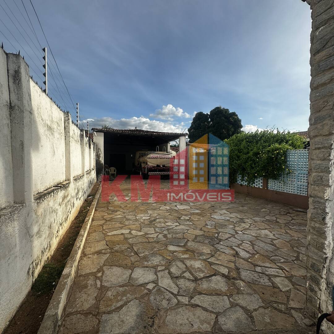 Casa à venda com 3 quartos, 999m² - Foto 16