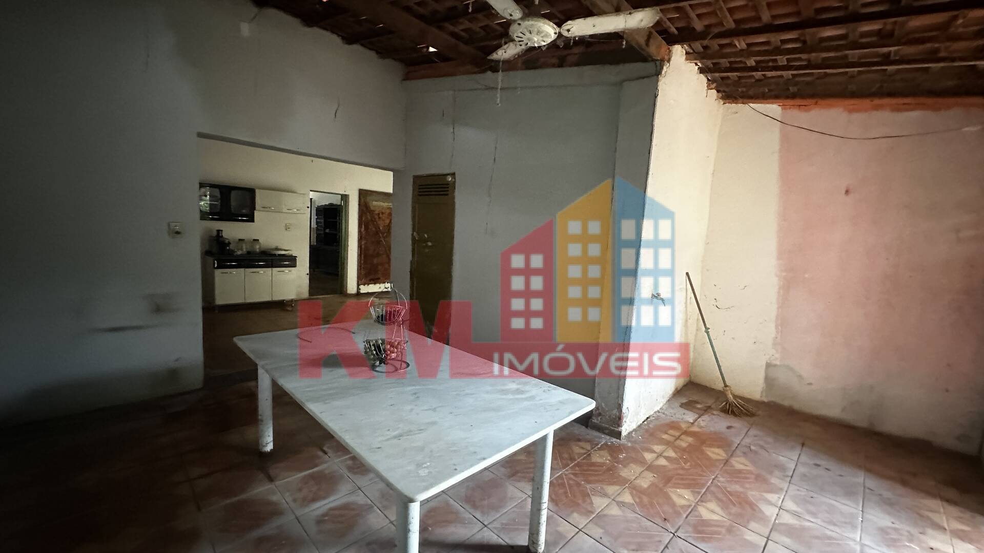 Casa à venda com 3 quartos, 999m² - Foto 10