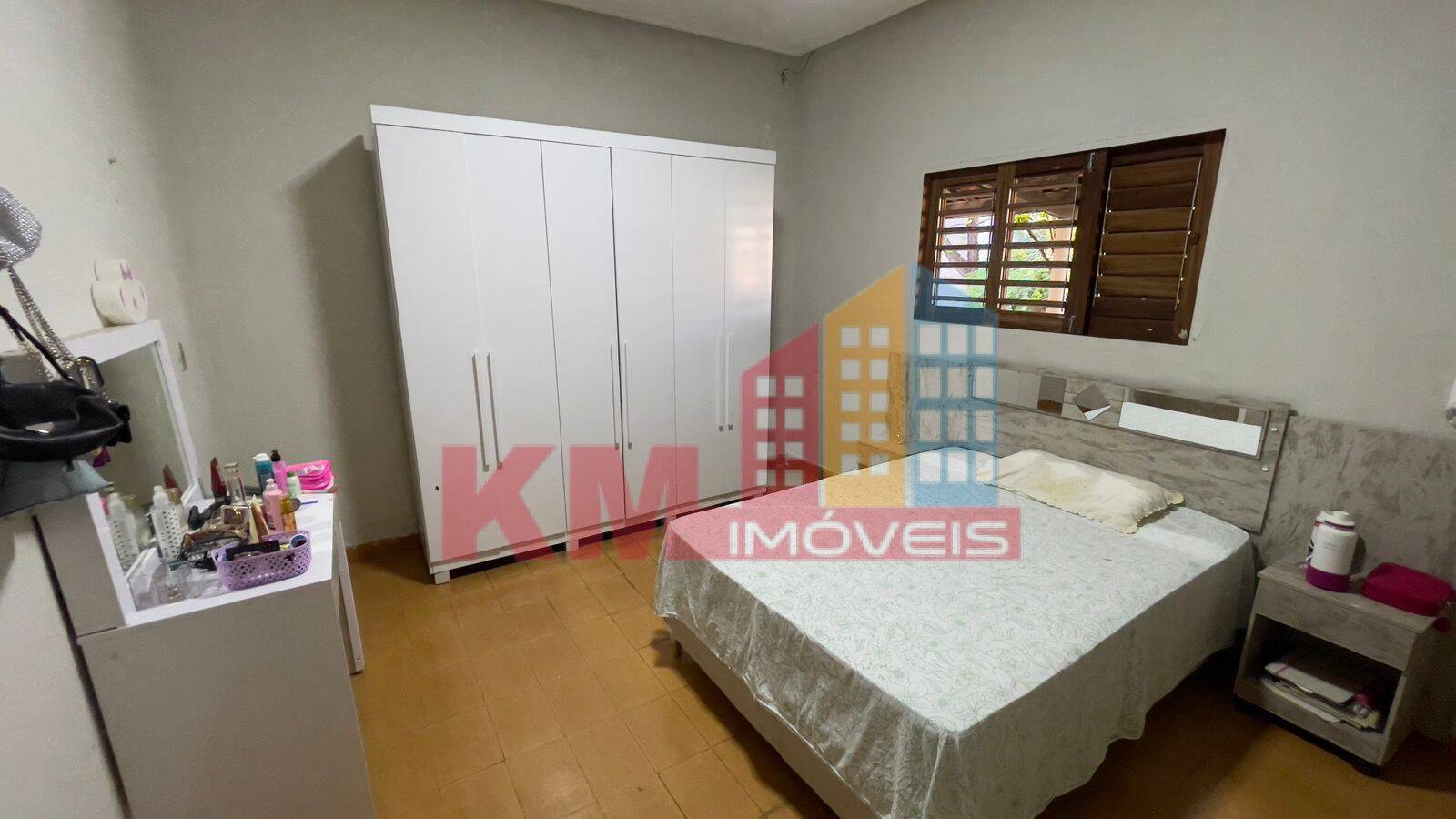 Casa à venda com 4 quartos, 80m² - Foto 5