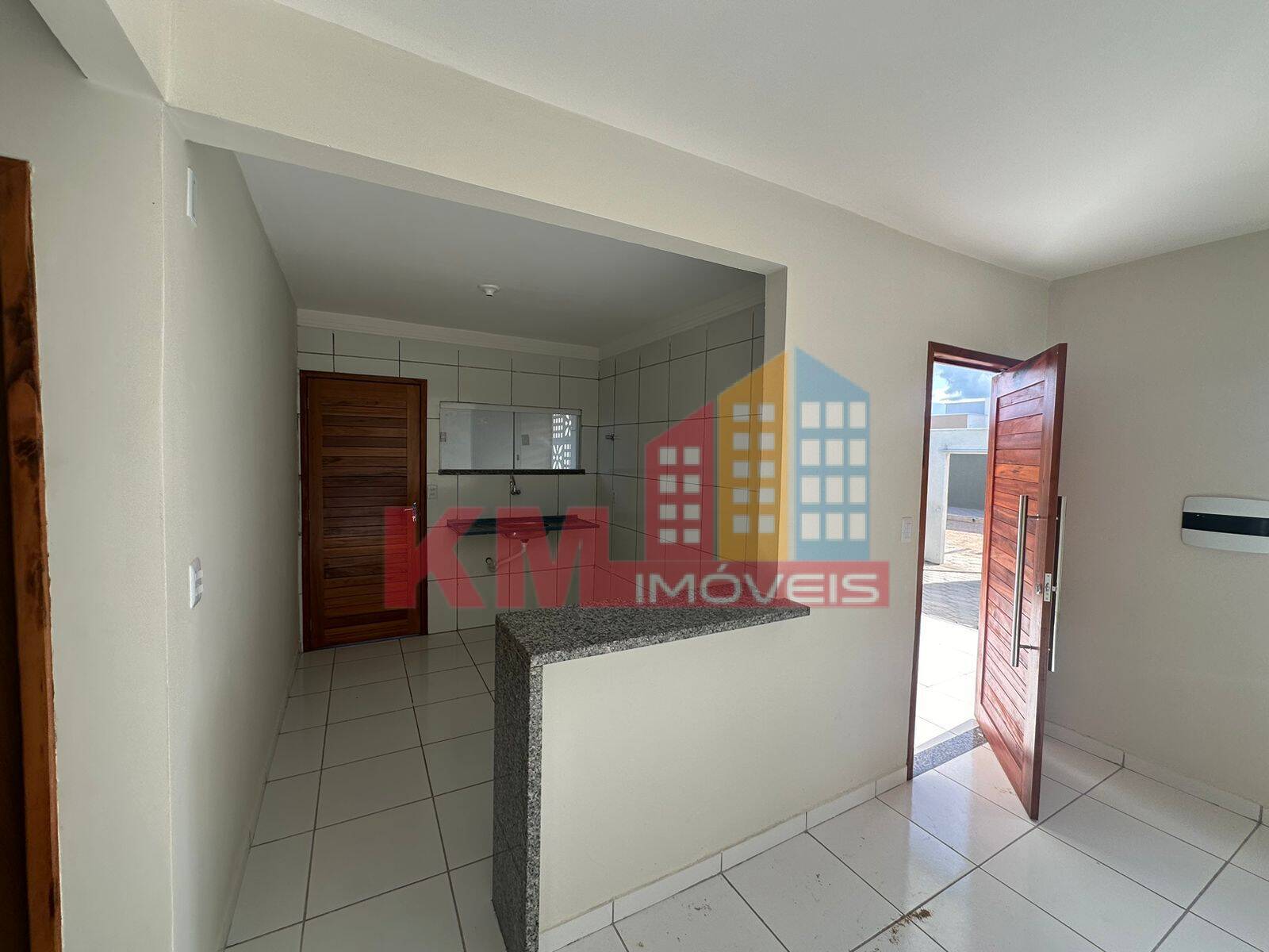 Casa à venda com 2 quartos, 69m² - Foto 4