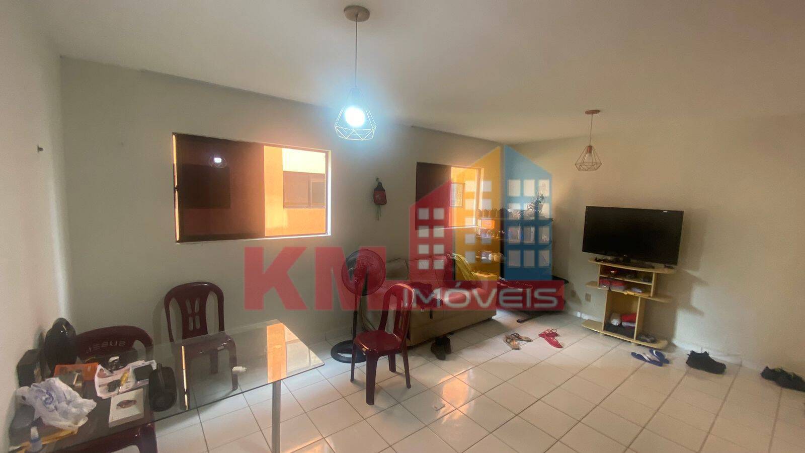 Apartamento à venda com 2 quartos, 60m² - Foto 2