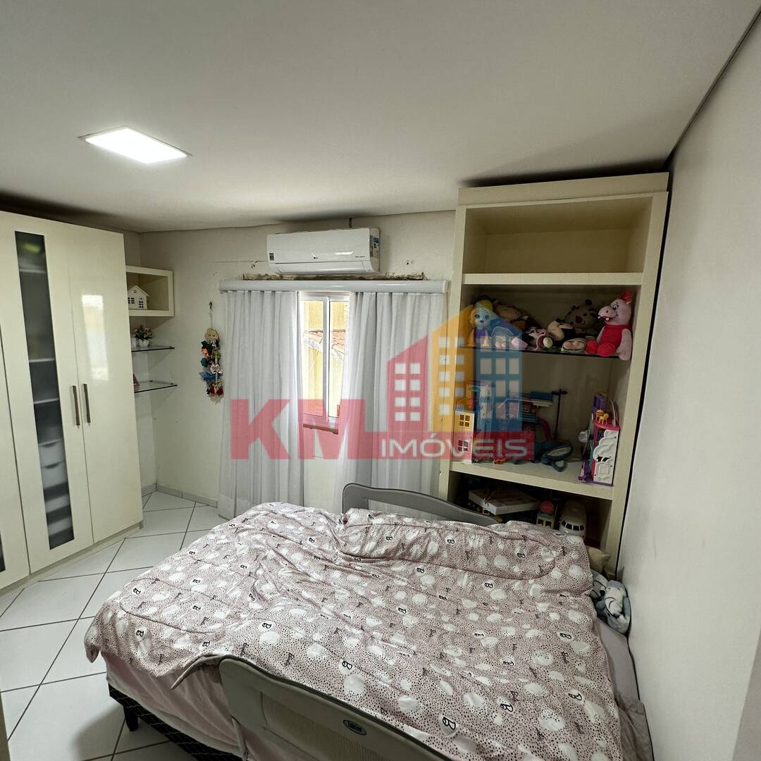 Casa à venda com 3 quartos, 999m² - Foto 16