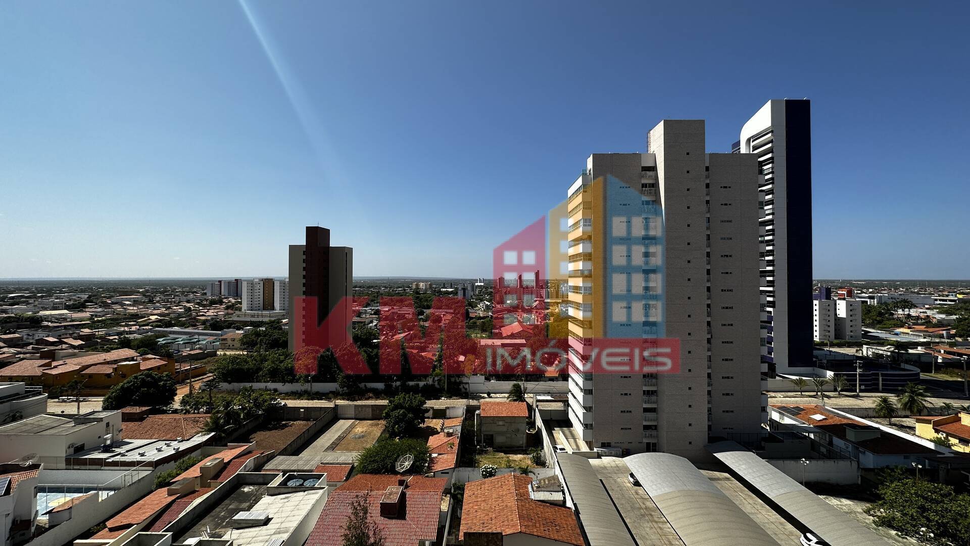 Apartamento à venda com 3 quartos, 165m² - Foto 3