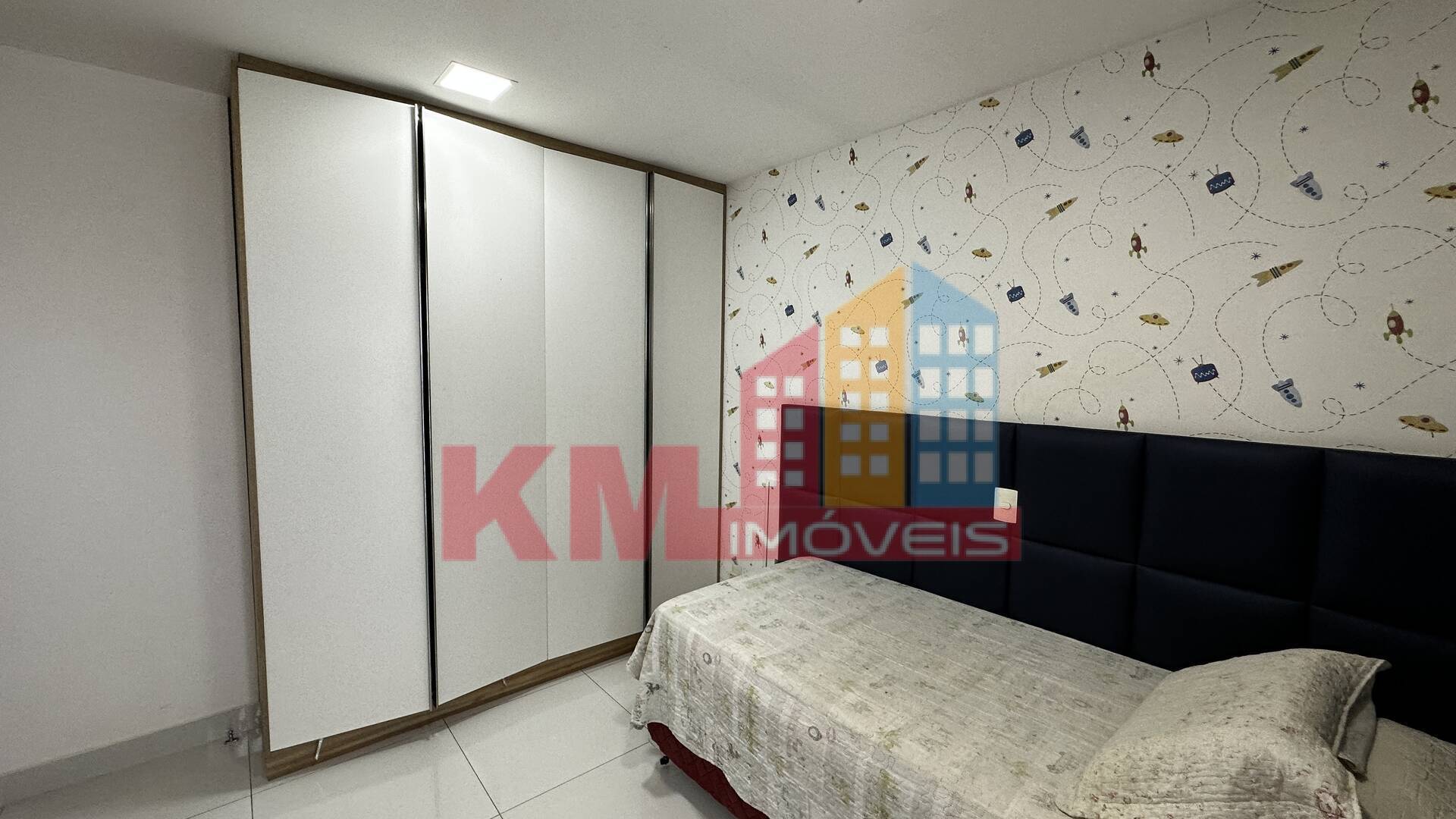 Apartamento à venda com 3 quartos, 165m² - Foto 8