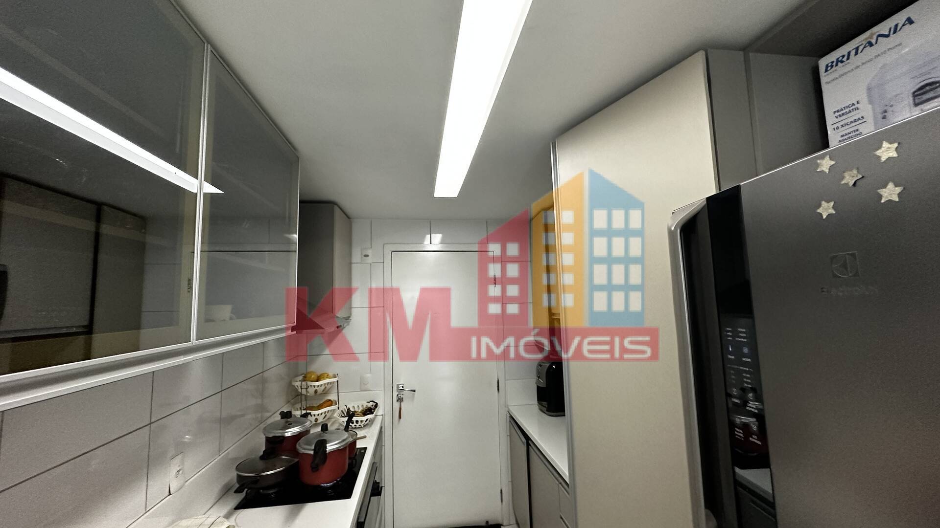 Apartamento à venda com 3 quartos, 165m² - Foto 17