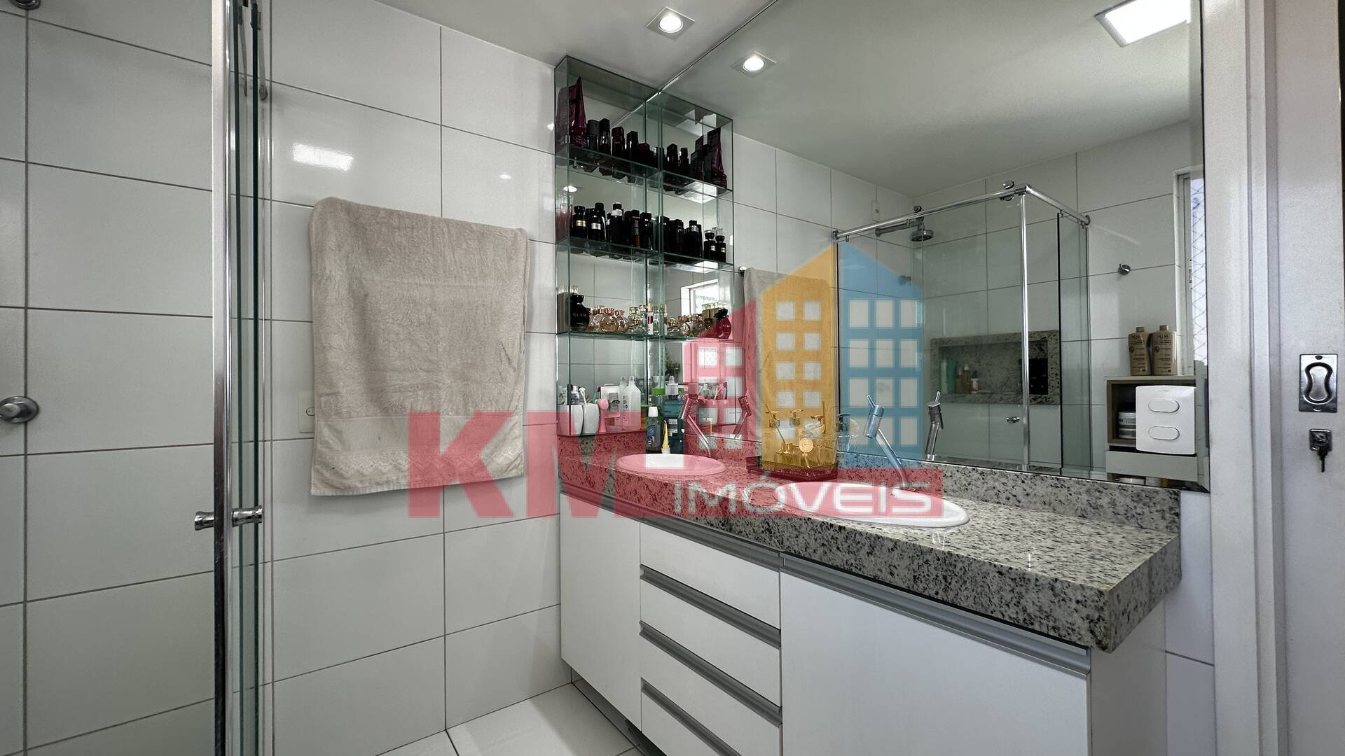 Apartamento à venda com 3 quartos, 165m² - Foto 45