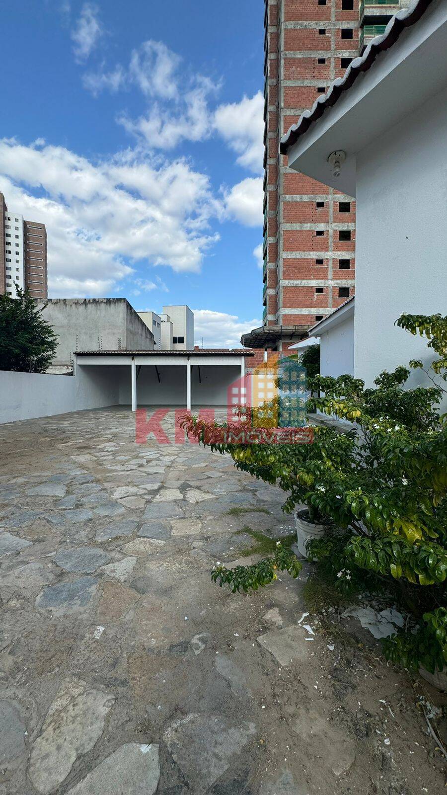 Casa para alugar com 5 quartos, 200m² - Foto 4