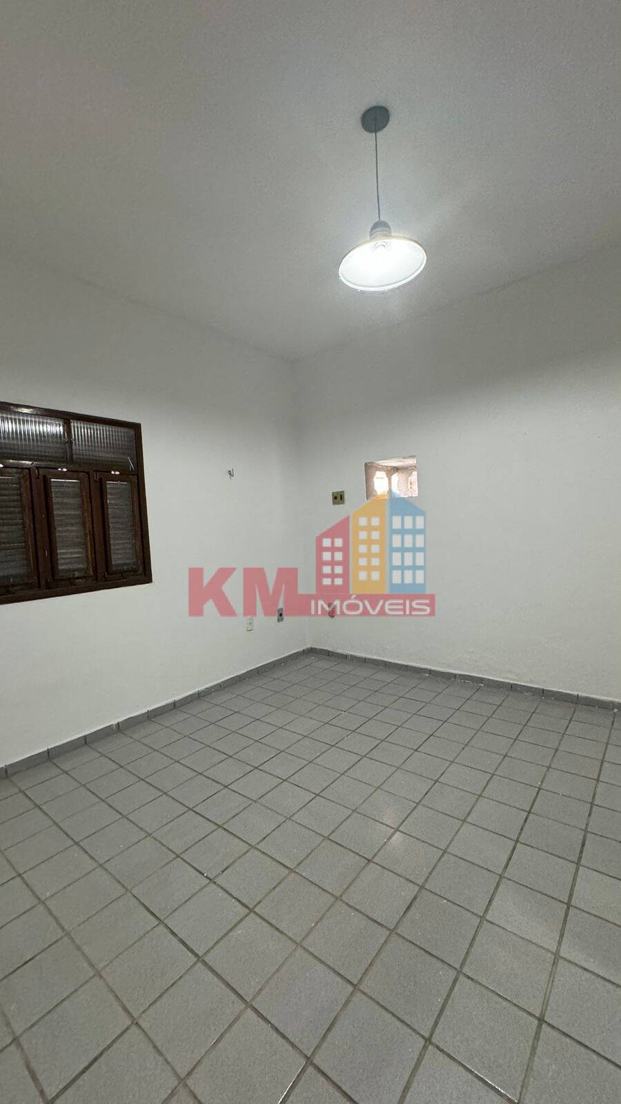 Casa para alugar com 5 quartos, 200m² - Foto 17