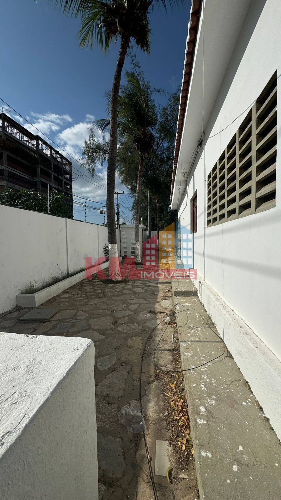 Casa para alugar com 5 quartos, 200m² - Foto 28