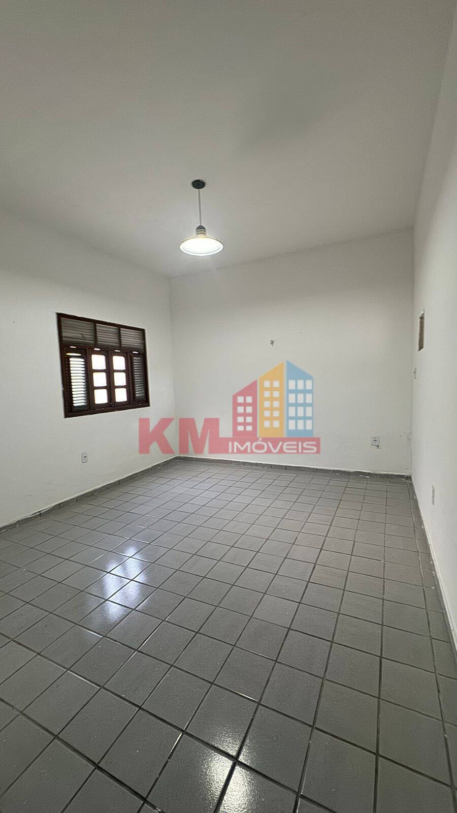 Casa para alugar com 5 quartos, 200m² - Foto 20