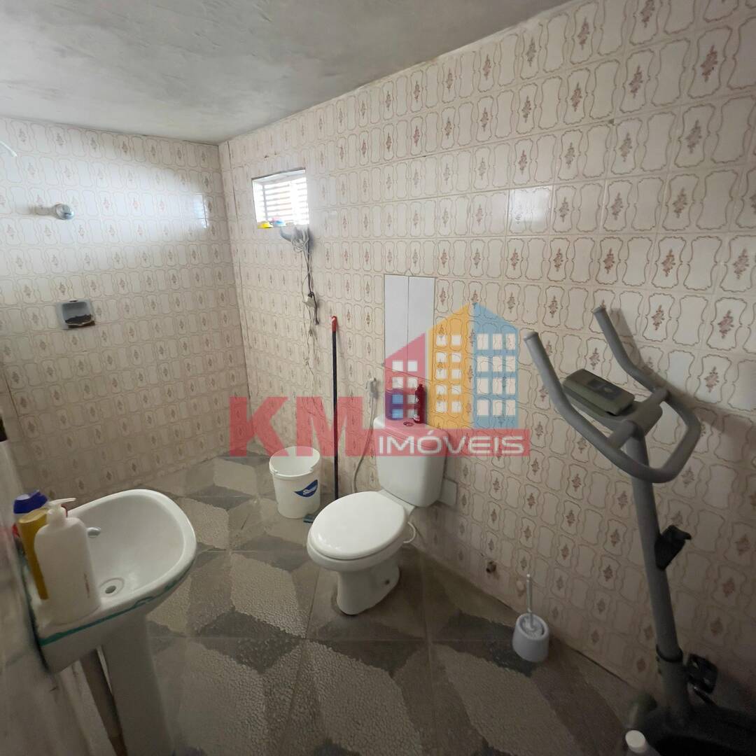 Casa à venda com 2 quartos, 108m² - Foto 4