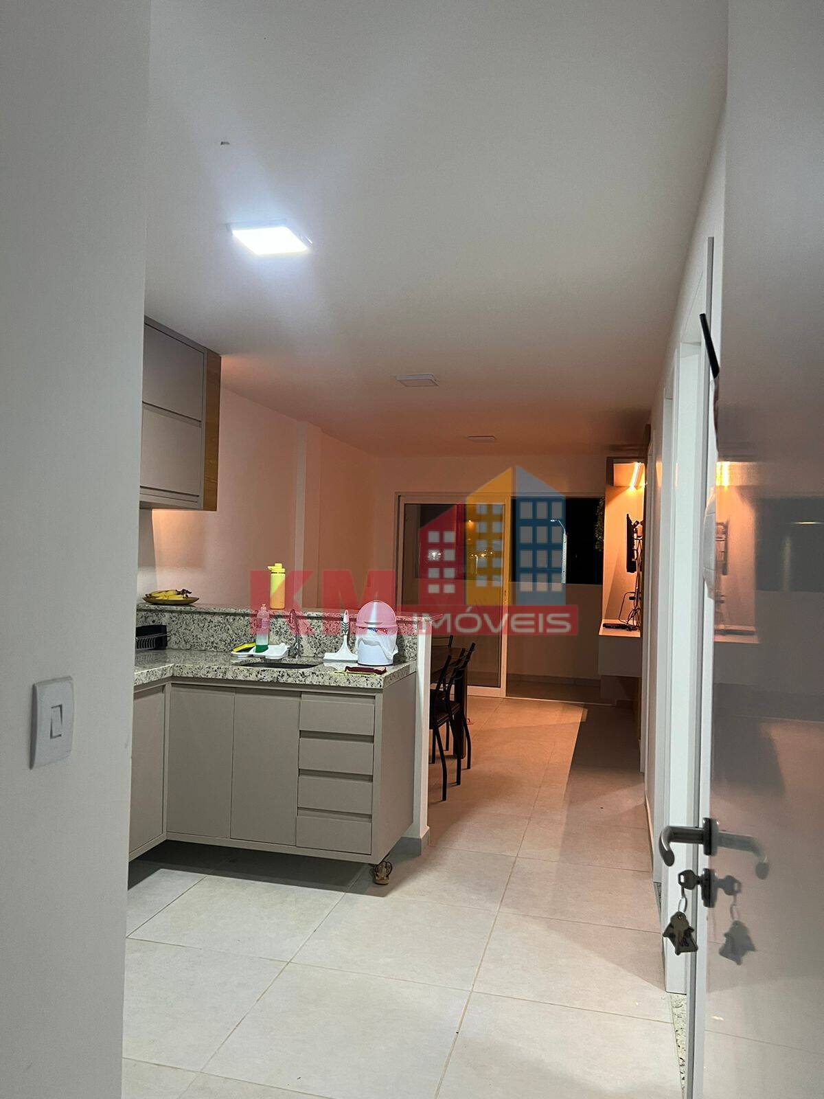 Apartamento à venda com 2 quartos, 55m² - Foto 2