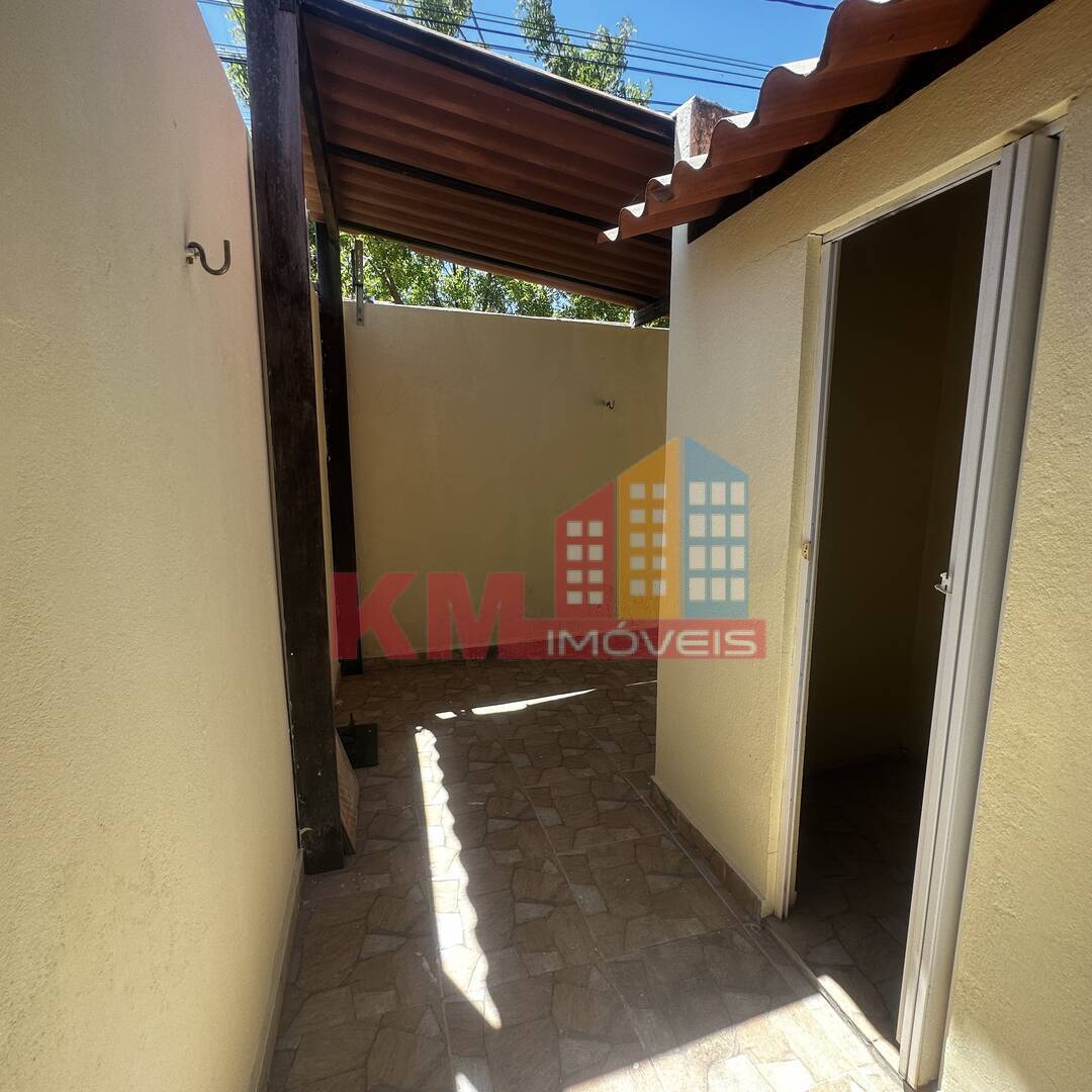 Casa de Condomínio à venda e aluguel com 2 quartos, 70m² - Foto 16