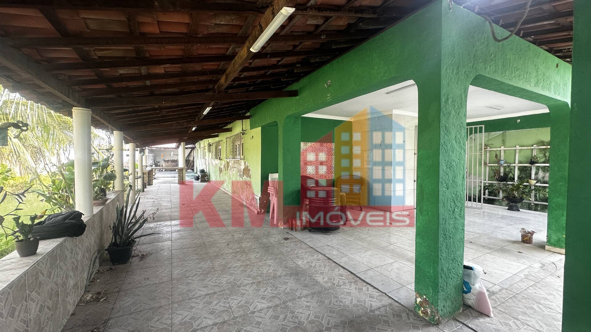 Casa à venda com 5 quartos, 999m² - Foto 2