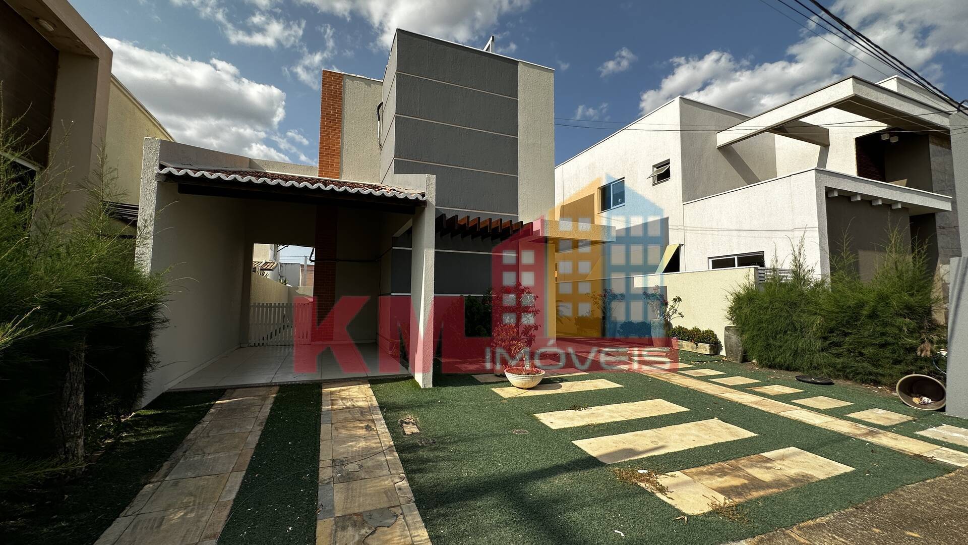 Casa de Condomínio à venda e aluguel com 3 quartos, 140m² - Foto 2