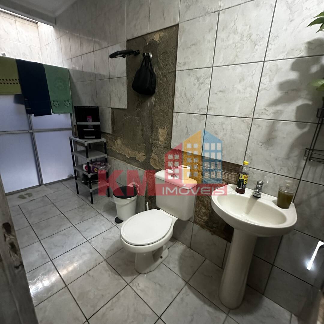 Casa à venda com 3 quartos, 200m² - Foto 12