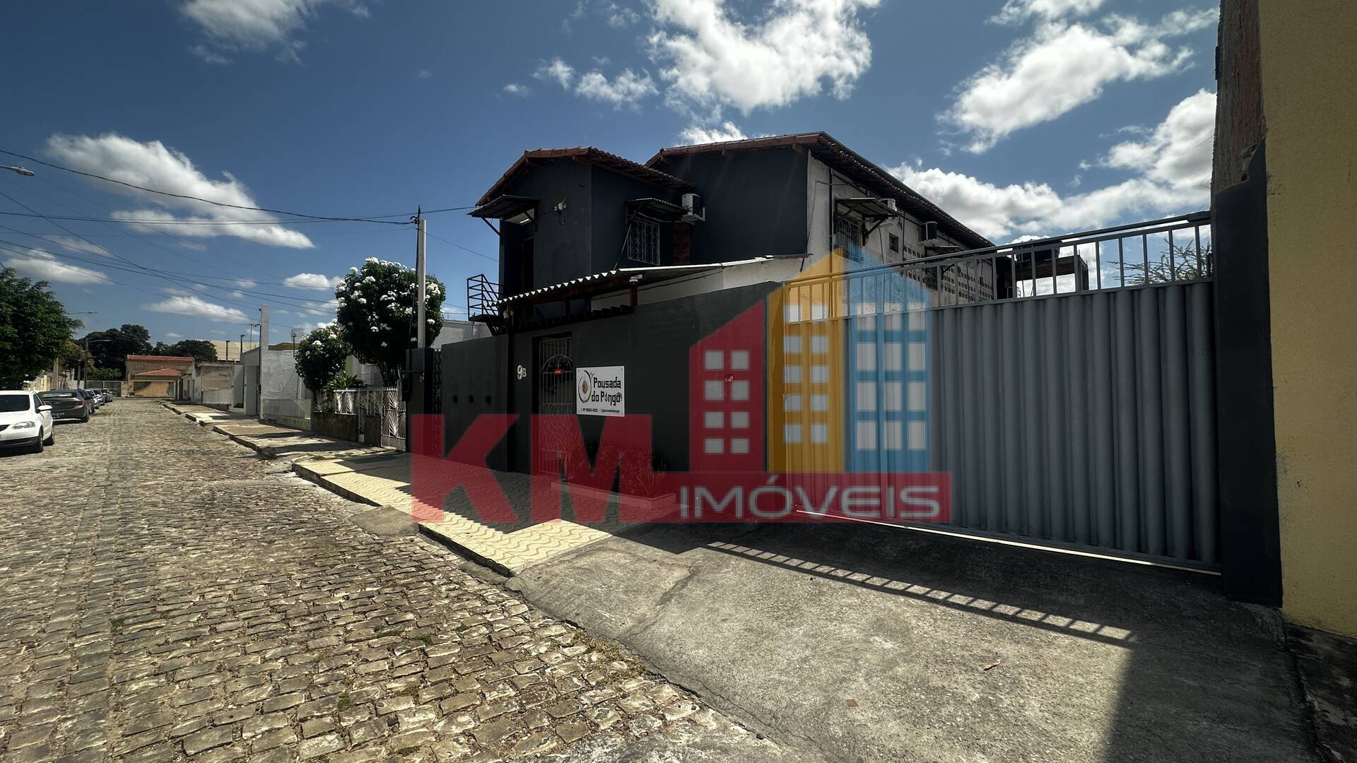 Prédio Inteiro à venda com 11 quartos, 250m² - Foto 2