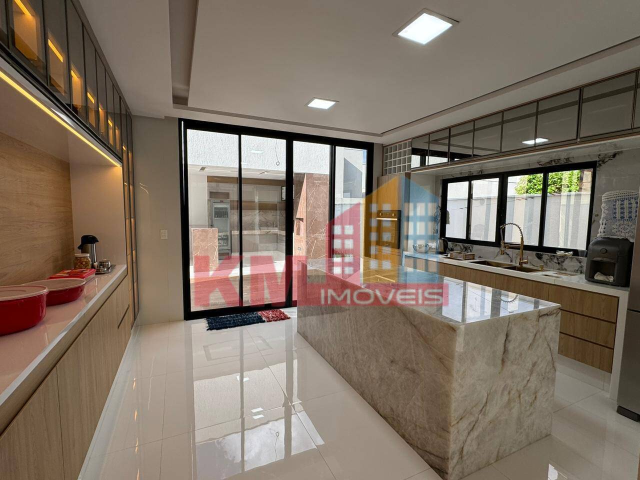 Casa de Condomínio à venda com 3 quartos, 205m² - Foto 11