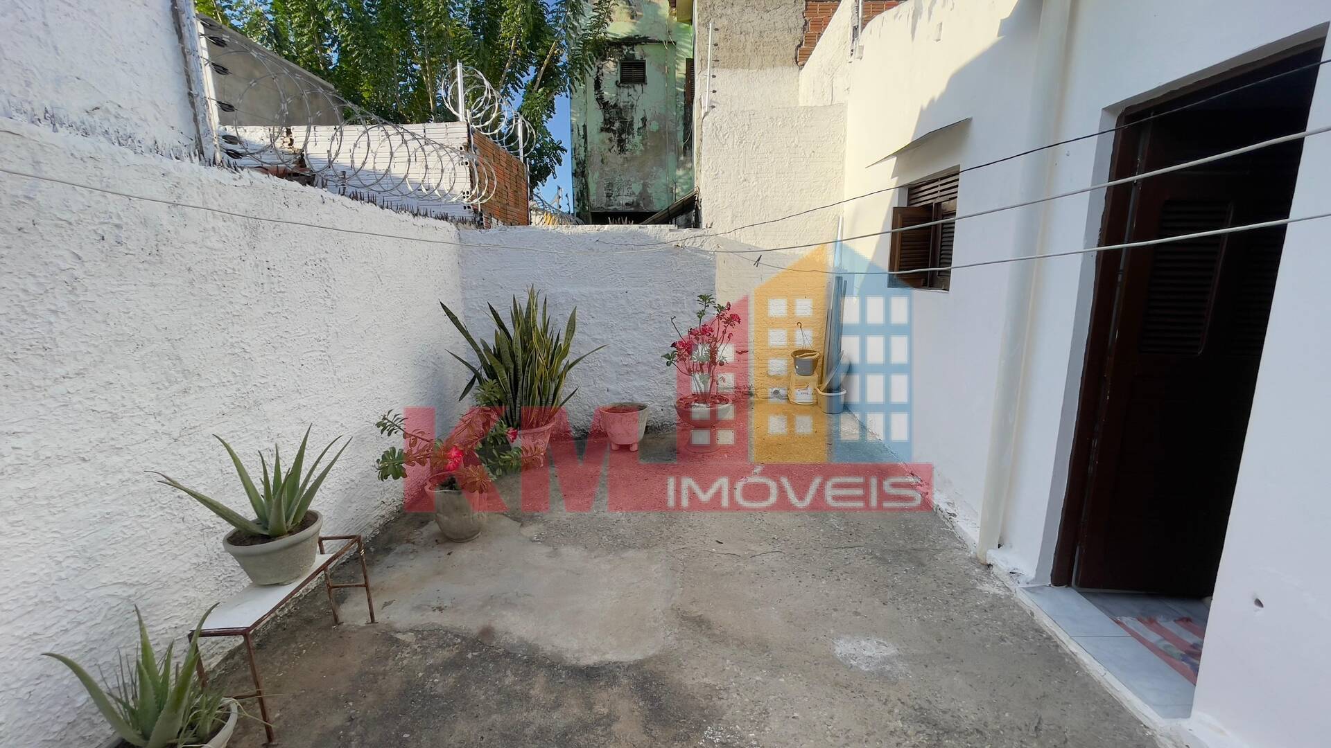 Casa à venda com 3 quartos, 999m² - Foto 13