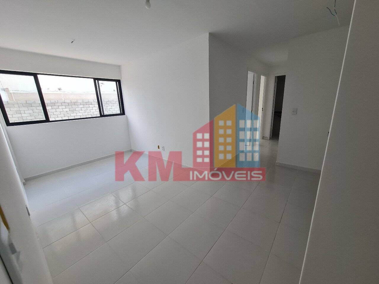 Apartamento à venda com 2 quartos, 45m² - Foto 2