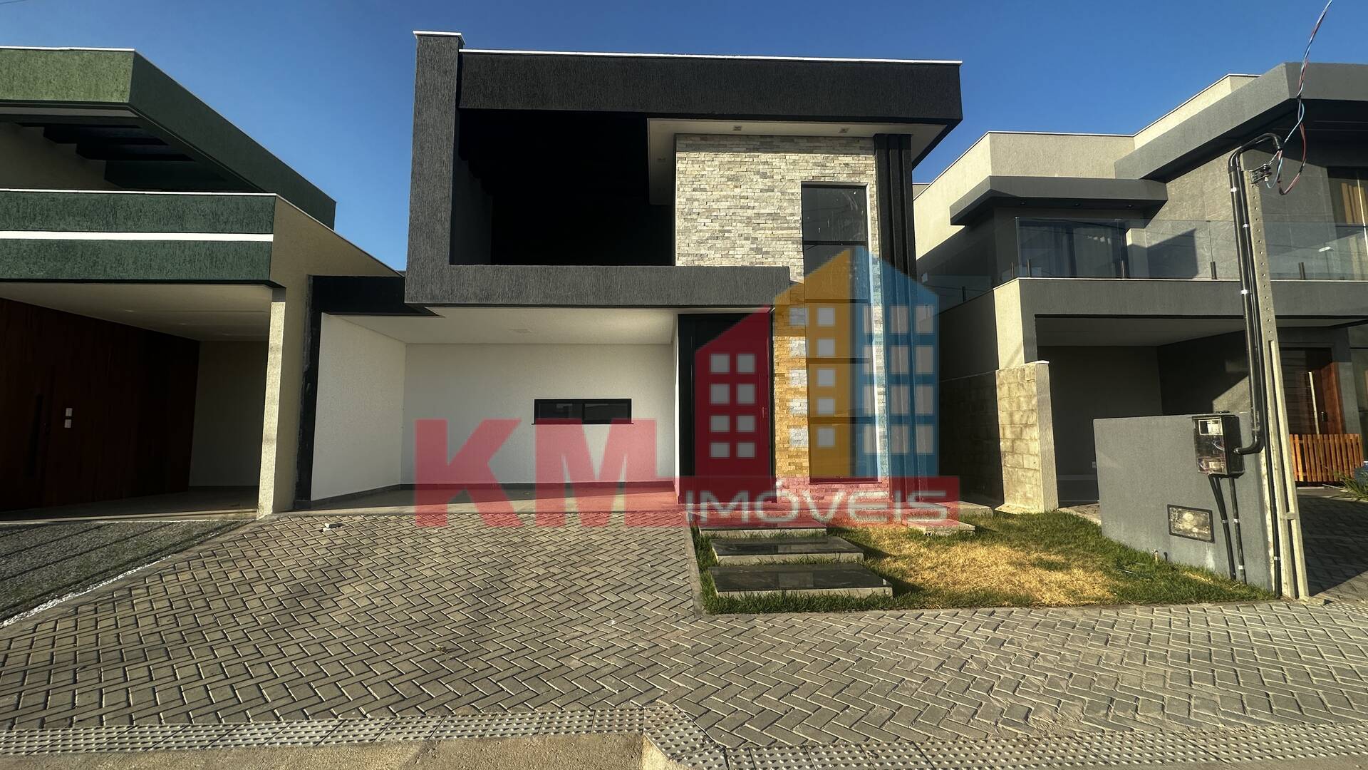 Casa de Condomínio à venda com 3 quartos, 125m² - Foto 1