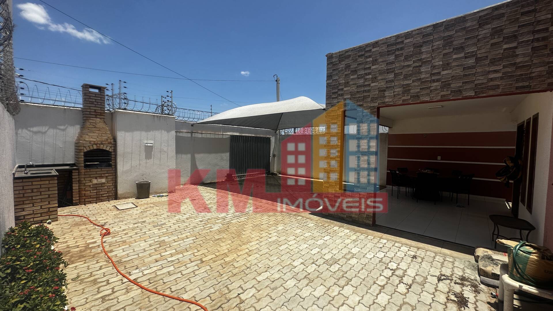 Casa à venda com 3 quartos, 84m² - Foto 4