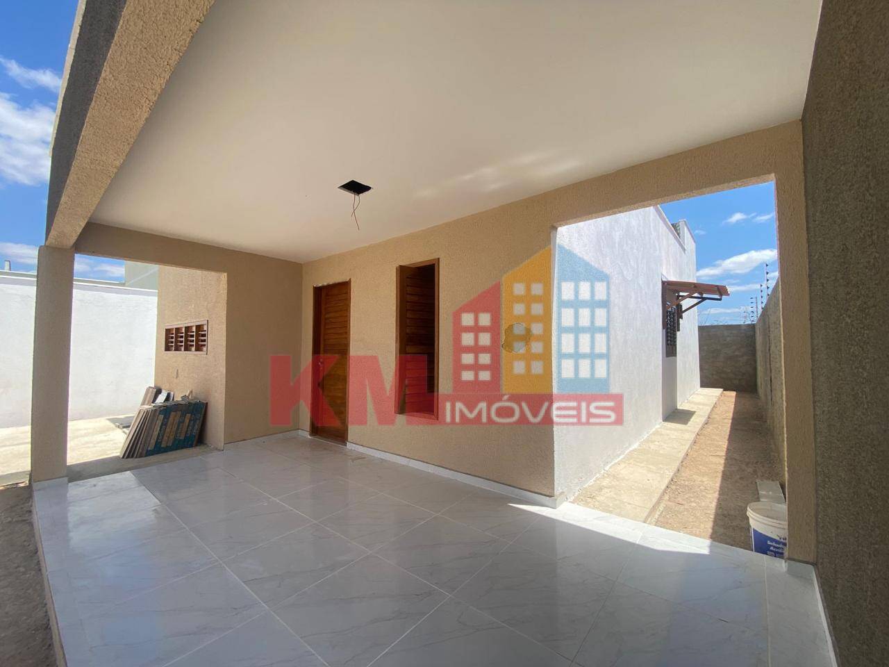 Casa à venda com 3 quartos, 100m² - Foto 4