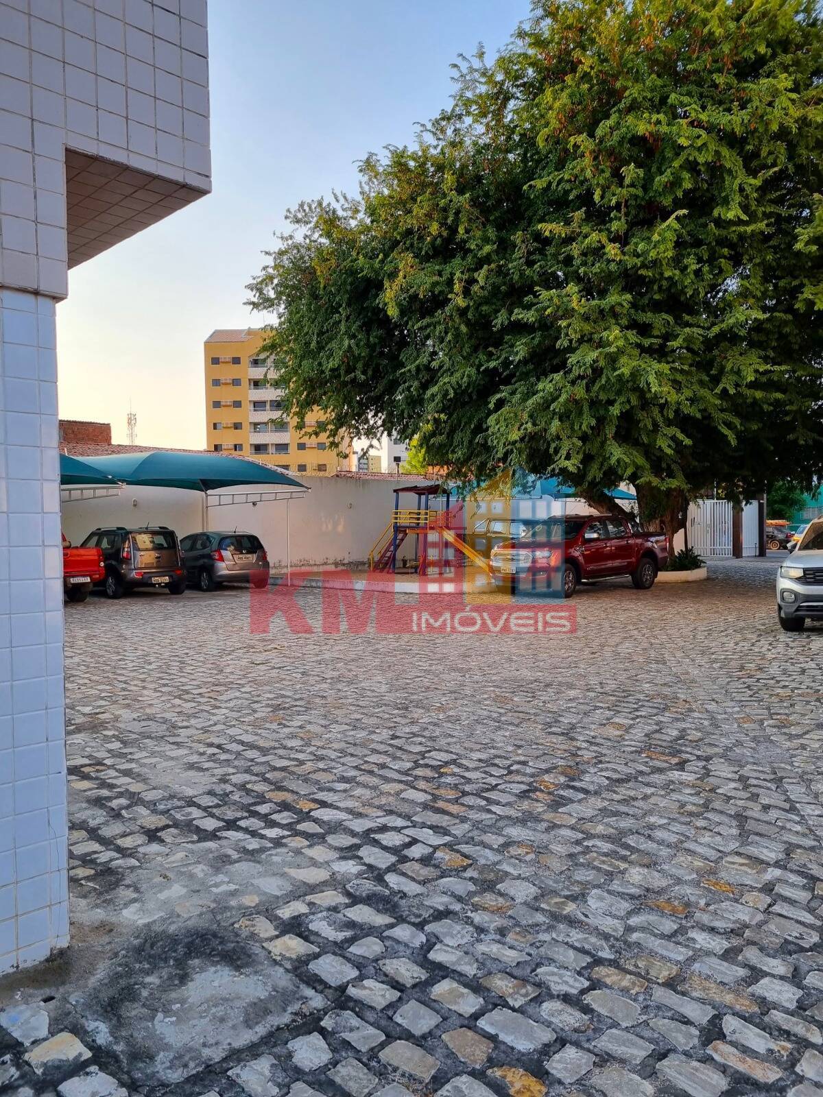 Apartamento à venda com 3 quartos, 120m² - Foto 11