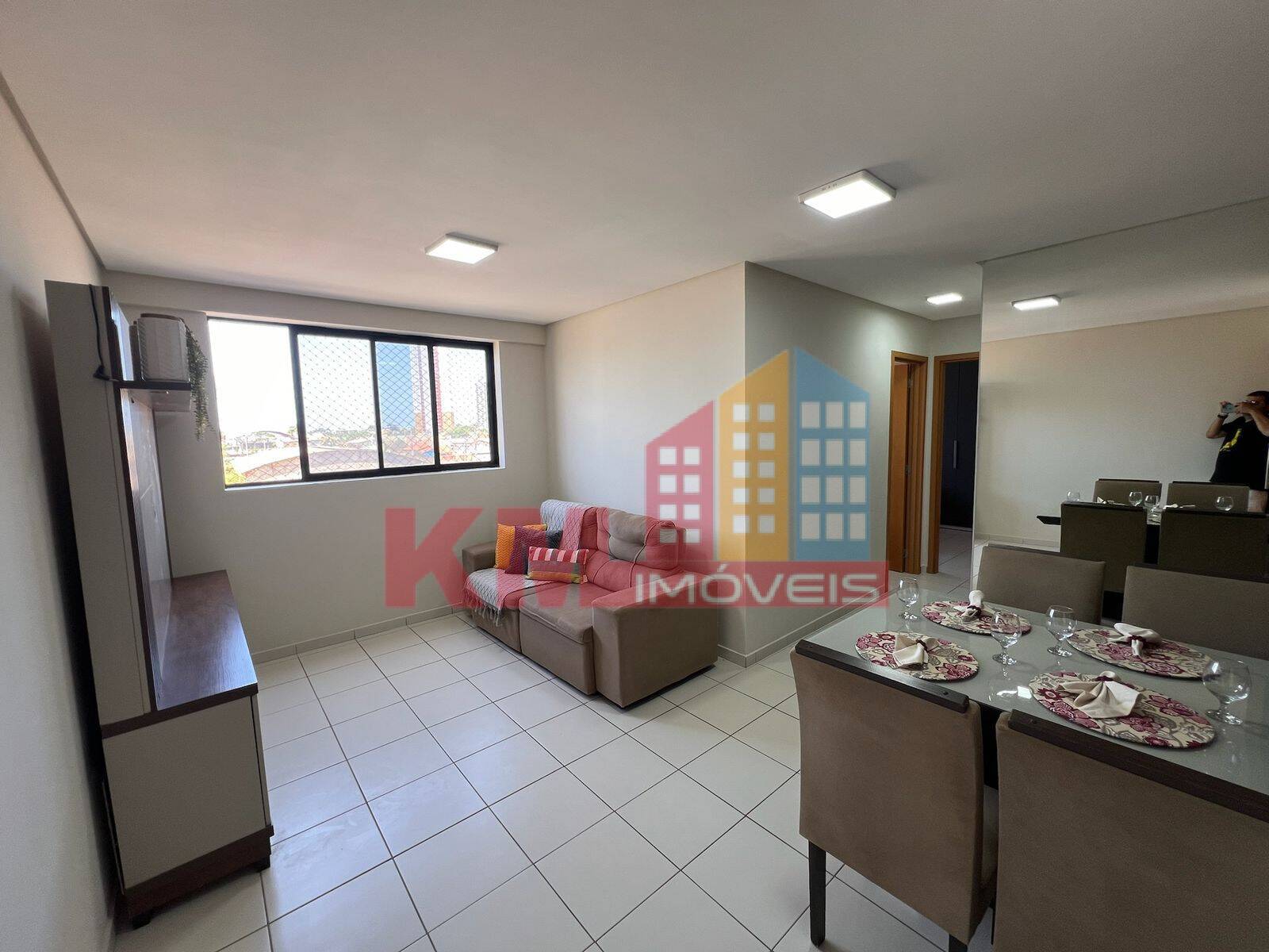 Apartamento à venda com 2 quartos, 57m² - Foto 4