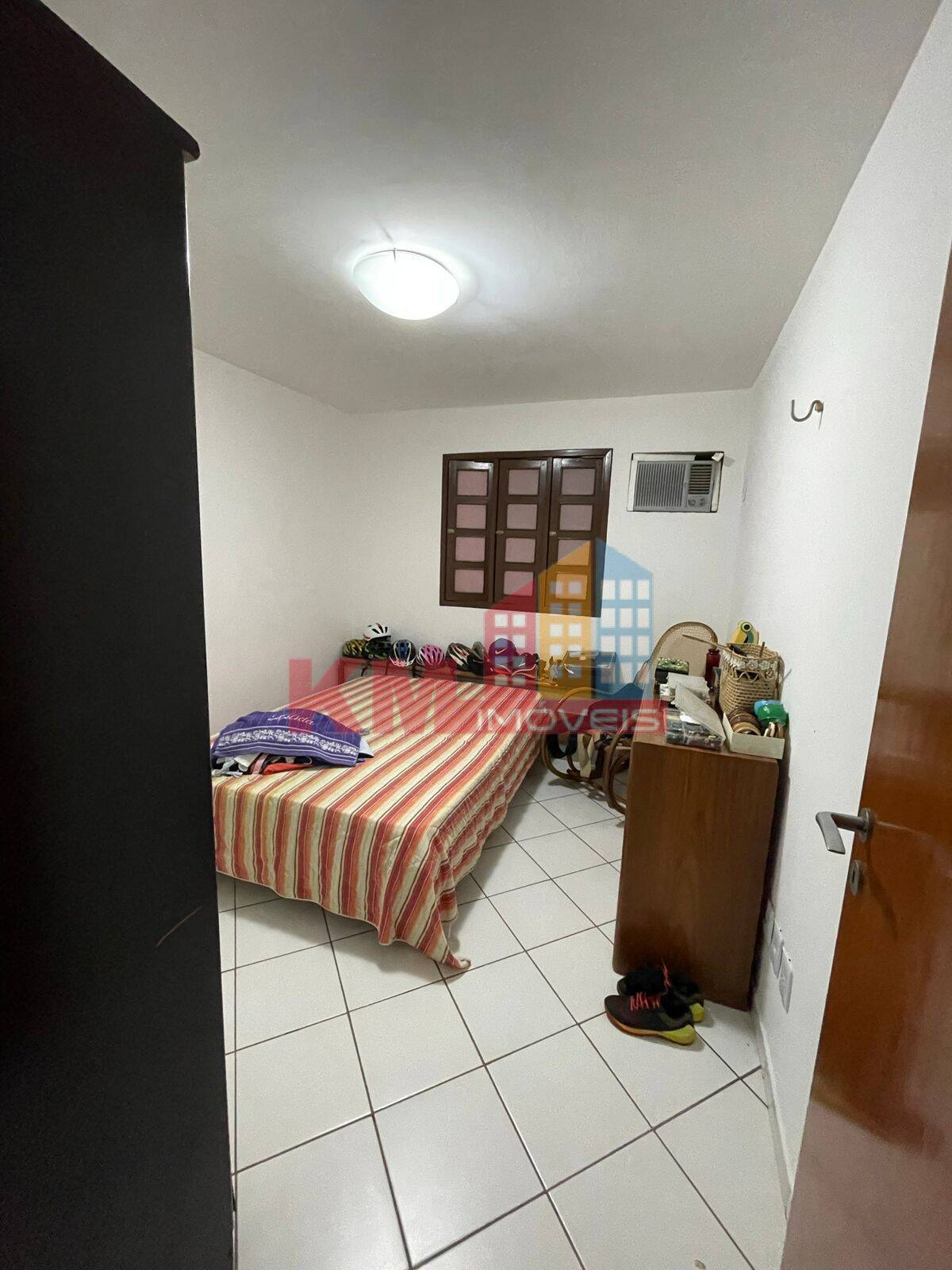 Casa à venda com 5 quartos, 999m² - Foto 10