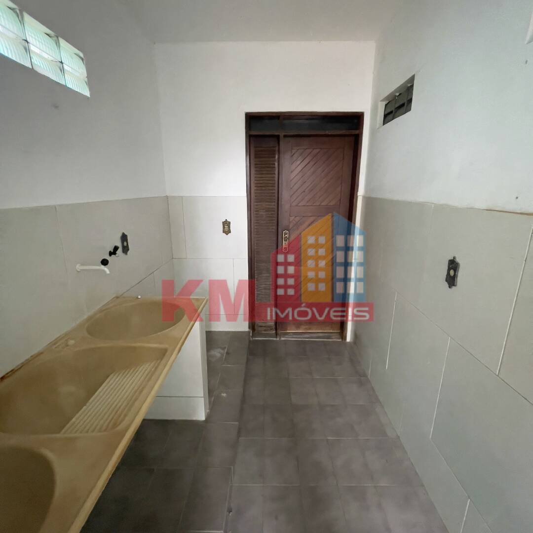 Casa à venda com 3 quartos, 164m² - Foto 11