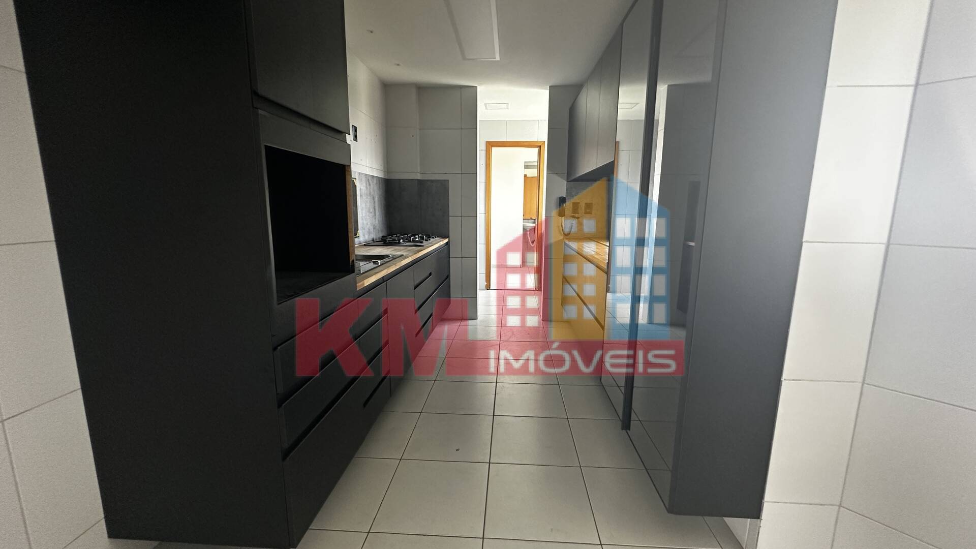 Apartamento à venda com 3 quartos, 136m² - Foto 13